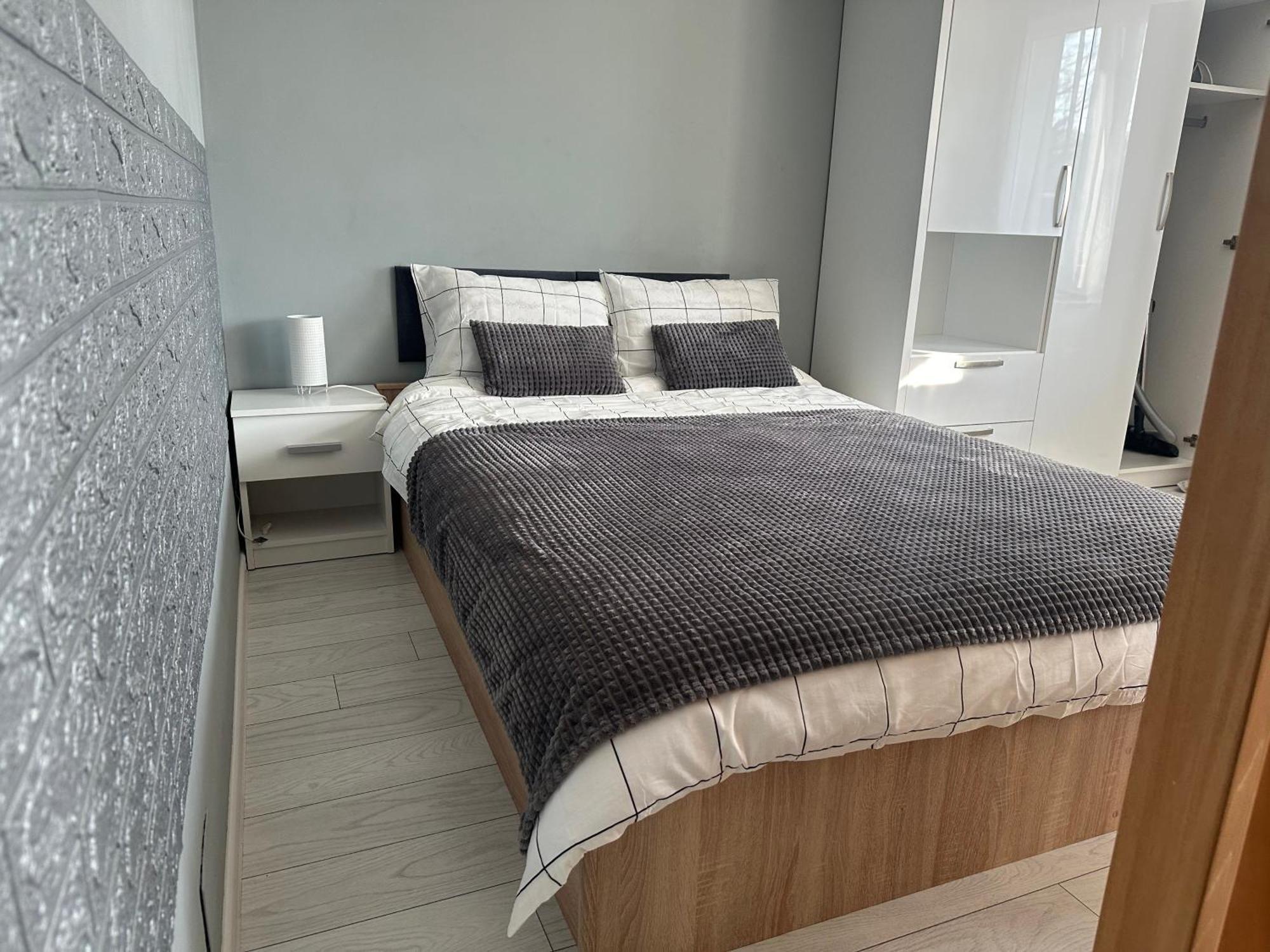 Studio Home Onesti Extérieur photo